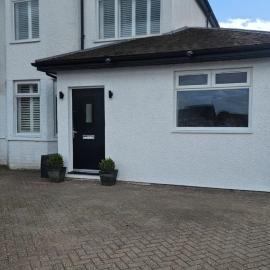 Large spacious home, great location, families, contractors, film production, hotel di Rogerstone