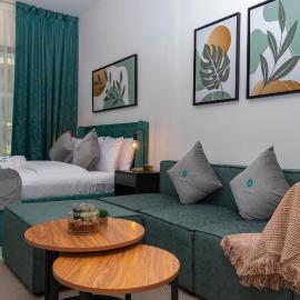 Bloomfields Studio in Oasis 1 - Masdar, hotel i Al Qurayyah