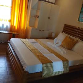 Paras Inn Beach House 2