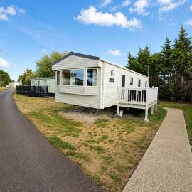 Homely 7 berth caravan in Essex, at Steeple Bay ref 36010C