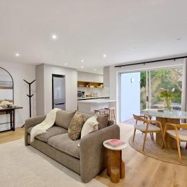 Chic & Elegant 3 BR - Stylish, Spacious and Central