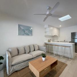 Killara Apt 2 - Noosa Heads Holiday Apartment、ヌーサヘッズのホテル