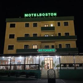 Motel Boston