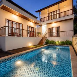 D Jelijih Villa Tabanan, hotel din Antasari