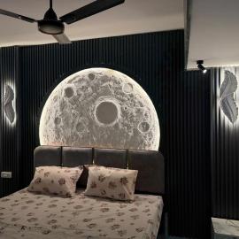 Midnight Moon Stay