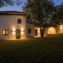 House with garden in Colunga, hotel v destinaci Colunga