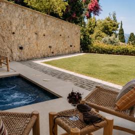 Sea and Stone Spetses Luxury Suites, hotel v destinácii Spetses