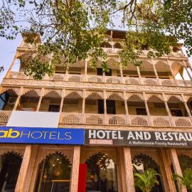 FabHotel Moon Stone, Near Jawahar Circle - World Trade Park