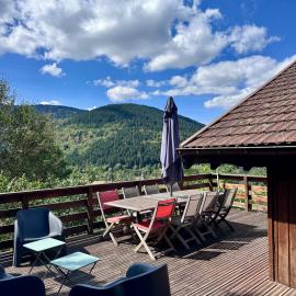 Chalet Caucalide avec cheminée, sauna, terrasse plein sud & jolie vue montagne