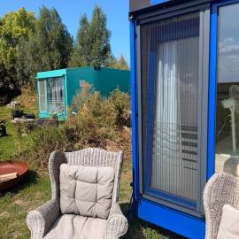 Tiny house blue, Hotel in Sint Philipsland