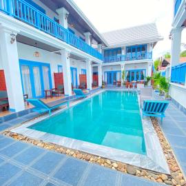Sadakham Royal View Hotel & Travel