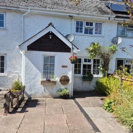Bwthyn canol, hotel di Sennybridge