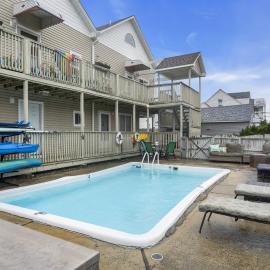 Pool Beach Passes Spacious 3BR Loft Condo Sleeps 8 Seaside Heights, hotel u gradu 'Seaside Heights'
