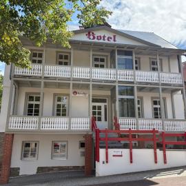 Haus Liva - by Le petit Palais