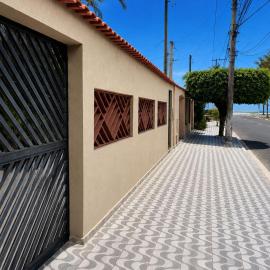 Casa a 50 Metros da Praia - No melhor local da PG, Hotel in Praia Grande