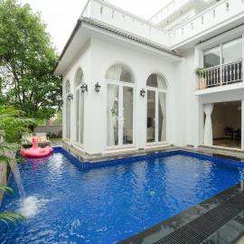 Lindsay Manor Madera 5BHK 2 Pools Luxury