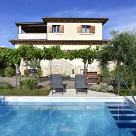 Apartments Leone