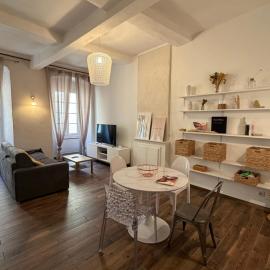 Appartement climatisé avec parking privé au cœur de la vieille ville