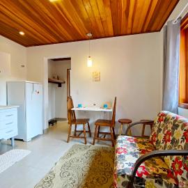 Apartamento 1 quarto com garagem e cozinha para famílias e casais, hotelli kohteessa Campos do Jordão