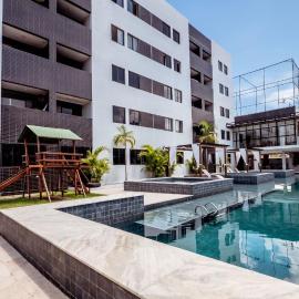 Apto c Piscina Hidro Quadras e Vaga no Cuia