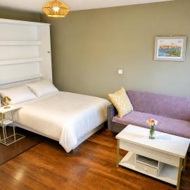 Bolishka Whispers, Spacious Bright Studio accom – hotel w Galway