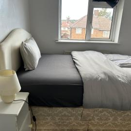 Contractor & Family Friendly House Romford, Hotel in Havering