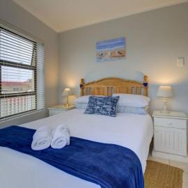 Hartenbos - Bayview 230m from beach