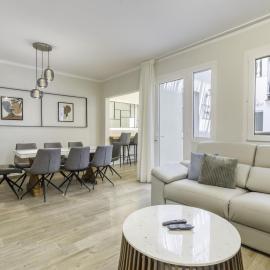 Sitges Centre Mediterranean House- 5 Bedroom, 4 Bathroom, Terrace Courtyard, Private Rooptop Pool