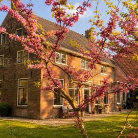Pean-buiten Weidum Groepsaccommodatie 18 personen