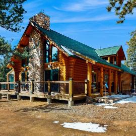 Serenity View Cabin, hotel u gradu Kripl Krik