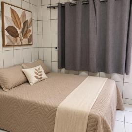 Quarto kitnet n 02 completo, banheiro, cozinha e garagem Apenas 1 quarto com 1 cama de casal