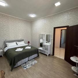 Mono House
