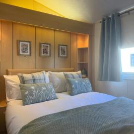 Marine getaways caravan hire The Willerby X, khách sạn ở Rhyl