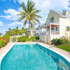 Charming Beach house - 3 Bedroom, Pool and Oceanview