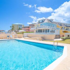 Harbor Mews - 5BR Cable Beach Home with Pool & Beach Access