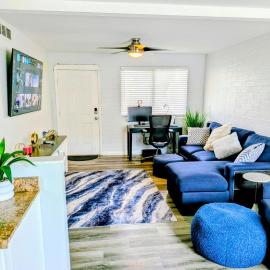 Stylish Modern Condo in Midtown, Phoenix