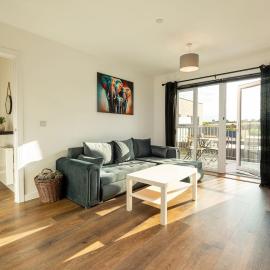 Modern Flat with Free Parking in Kings Langley