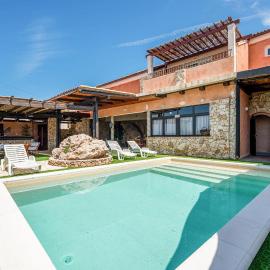 Nice Home In Zubovici, hotelli kohteessa Zubovići