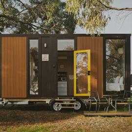Tallarook Hilltop Tiny House 2 by Tiny Away, Hotel in Tallarook