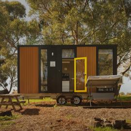 Tallarook Hilltop Tiny House 4 by Tiny Away, hotel a Tallarook