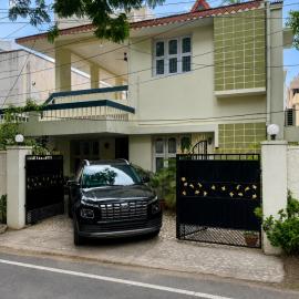 The Circle Hostel Velachery