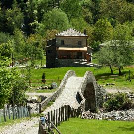 Mulino Marghen - Restored WaterMill - Accomodation and Retreat Center, hotel em Zeri