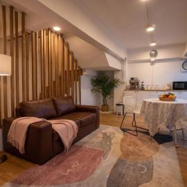 Secret House in China Town 2BR. RARE FIND، فندق في بانكوك