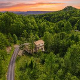 NEW! Peaceful Escape- Hot Tub, Game Room, Sleeps 16