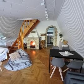 Finnhütte Sternenruhe-Kamin & DDR-Charme-Natur- und Sternenpark Havelland, hotell i Parey
