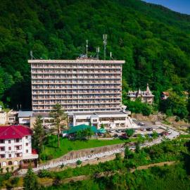 Hotel Venus – hotel w mieście Slănic-Moldova