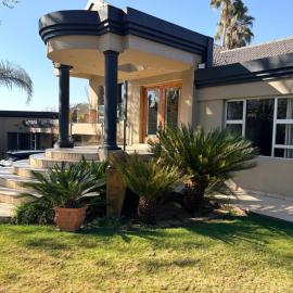 Korsmans Delights - Large House