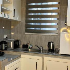 1Bedroom Behind West hills Mall, Hotel in Aplaku