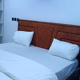 La Soiree Hotels and Suites, hotel em Rayfield