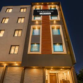Townhouse Punjabi University Formerly Valley View, hotelli kohteessa Patiala